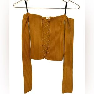 Off the Shoulder Ribbed Front Middle Cut Out Shirt